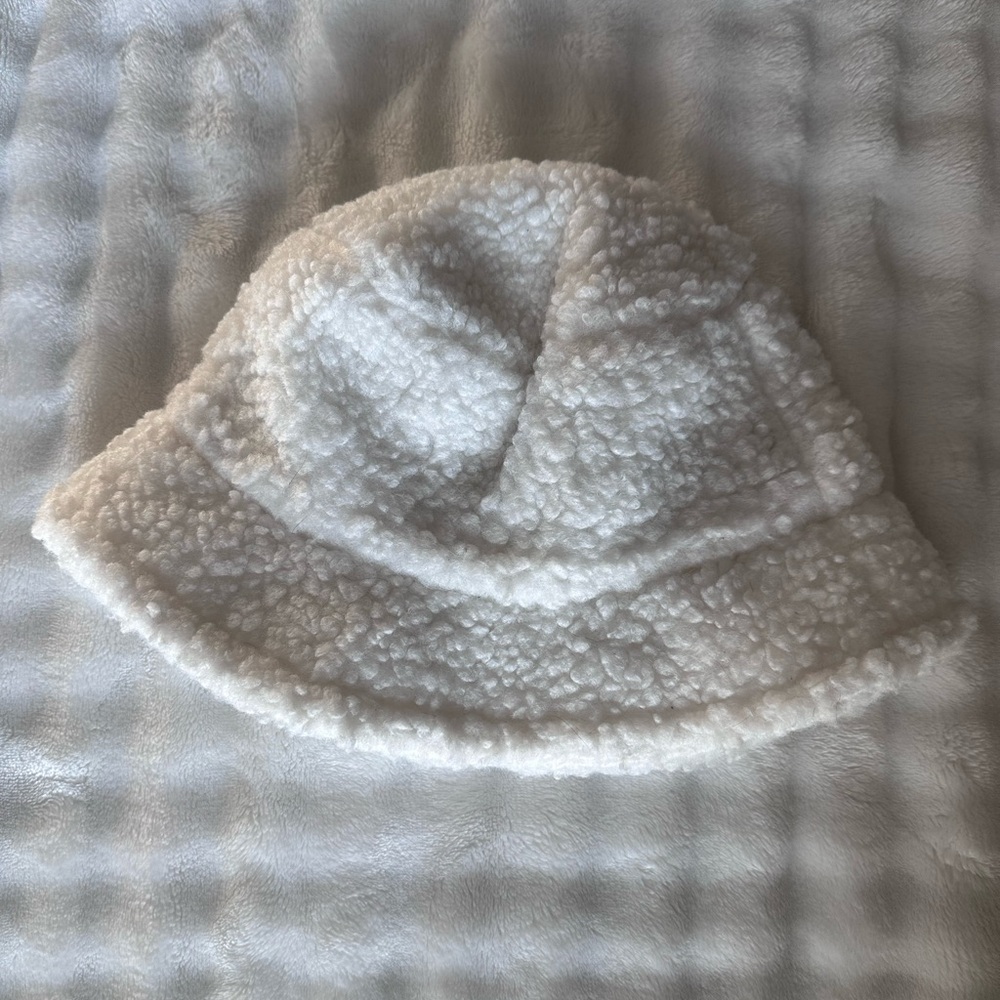 Cozy White Sherpa Bucket Hat